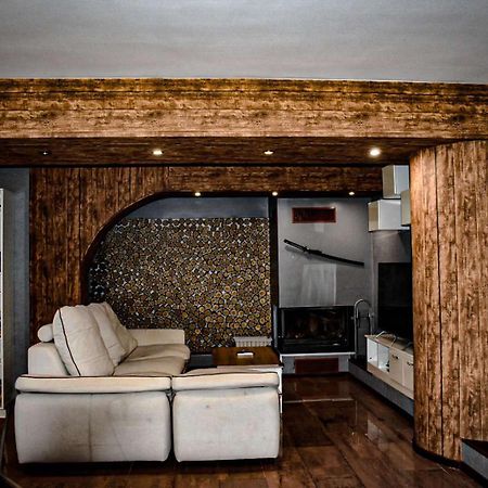 Vila Casafamiglia Prolesha Exteriér fotografie
